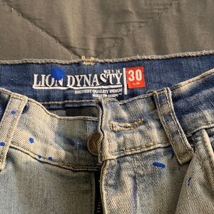 Lion Dynasty Men's Slim Jeans - Blue